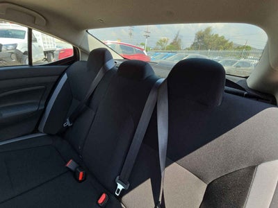 2025 Nissan Versa 4p Sense L4/1.6 Man