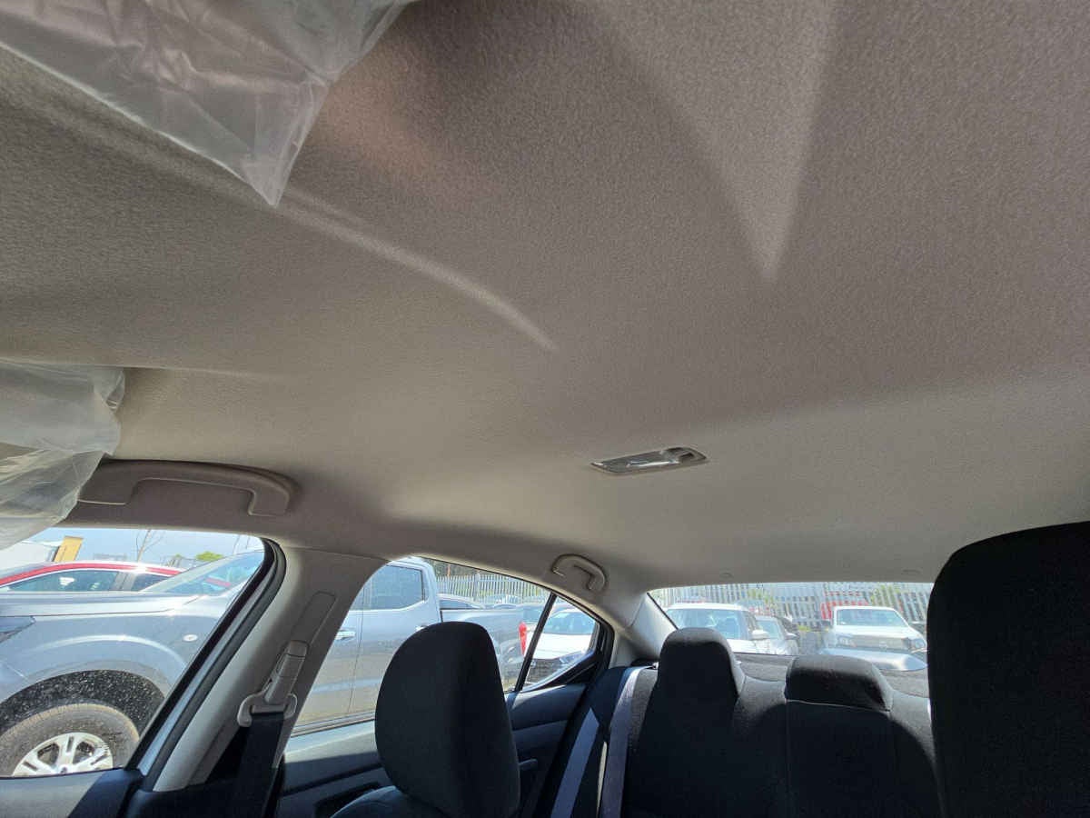 2025 Nissan Versa 4p Sense L4/1.6 Man