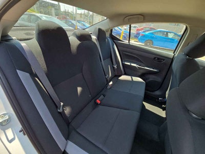 2025 Nissan Versa 4p Sense L4/1.6 Man