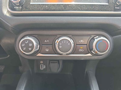 2024 Nissan Versa 4p Sense L4/1.6 Man