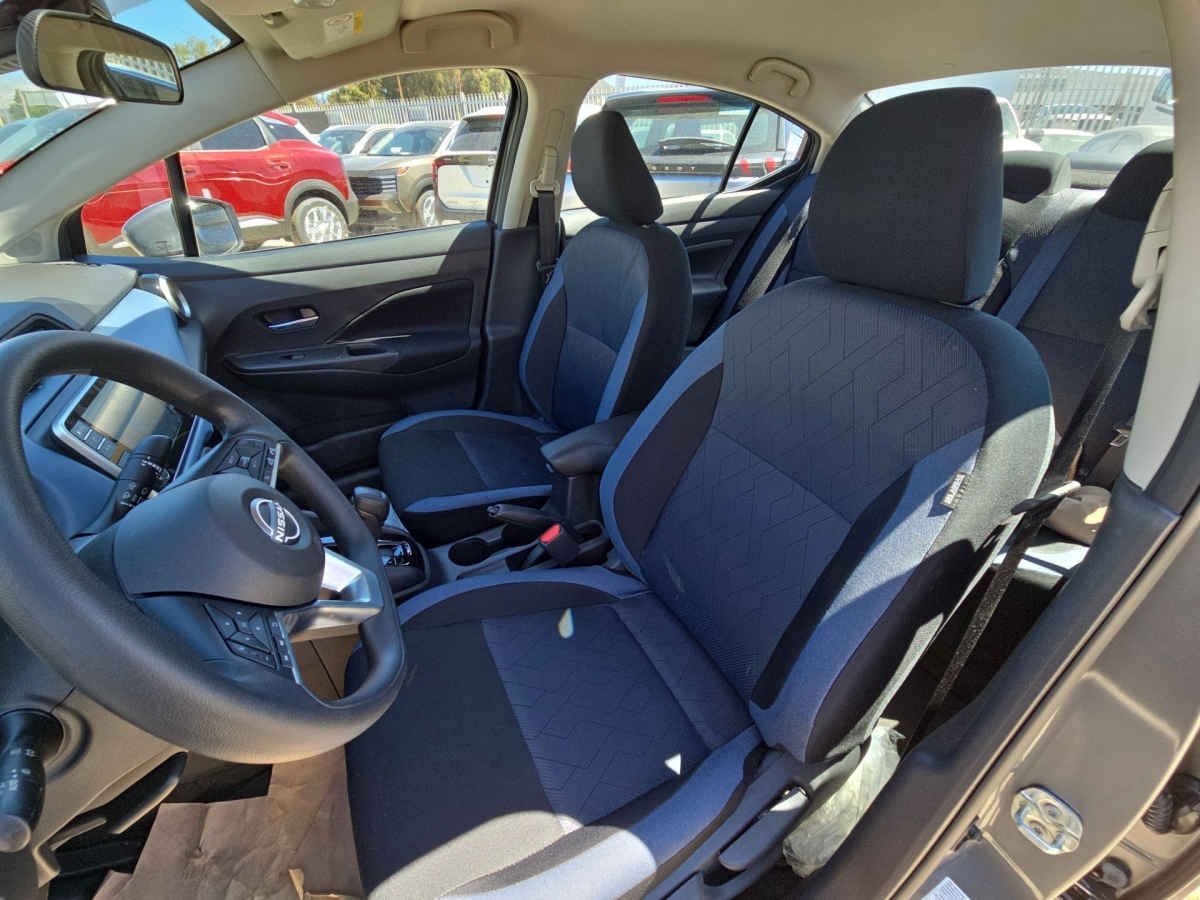 2025 Nissan Versa 4p Advance L4/1.6 Aut