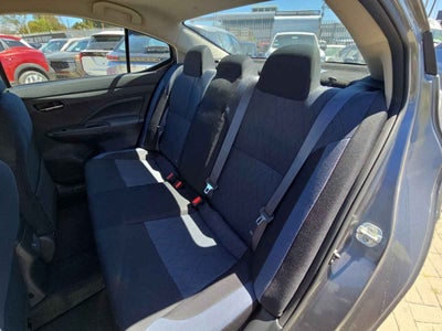 2025 Nissan Versa 4p Advance L4/1.6 Aut