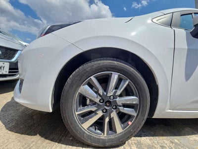 2025 Nissan Versa 4p Advance L4/1.6 Aut