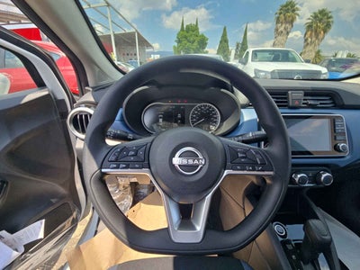 2025 Nissan Versa 4p Advance L4/1.6 Aut