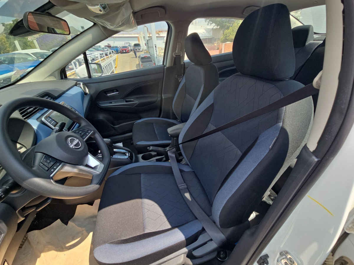 2025 Nissan Versa 4p Advance L4/1.6 Aut