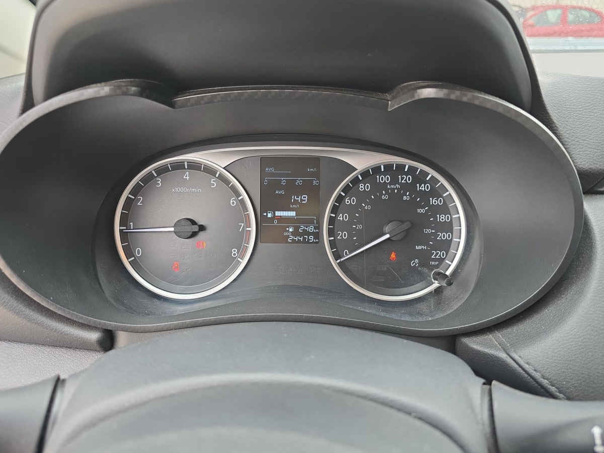2024 Nissan Versa 4p Sense L4/1.6 Man