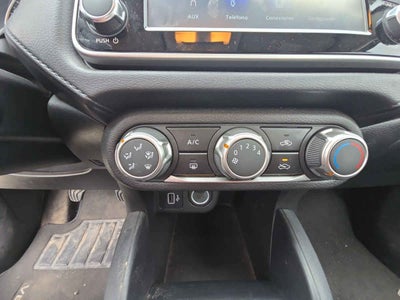 2024 Nissan Versa 4p Sense L4/1.6 Man