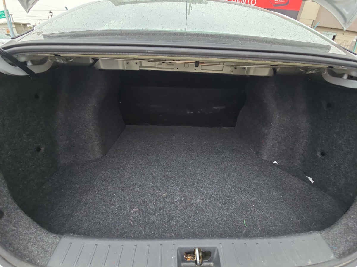 2024 Nissan Versa 4p Sense L4/1.6 Man