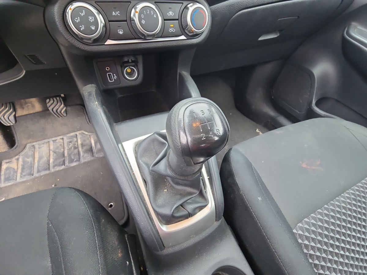 2024 Nissan Versa 4p Sense L4/1.6 Man