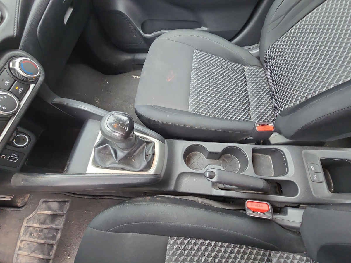 2024 Nissan Versa 4p Sense L4/1.6 Man