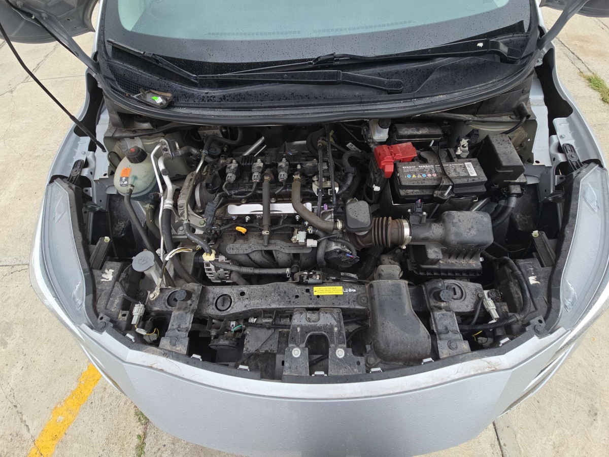2024 Nissan Versa 4p Sense L4/1.6 Man