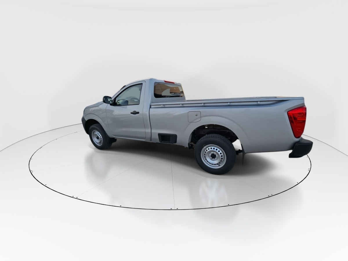 2026 Nissan Pick Up NP300 2p L4/2.5 Man A/A