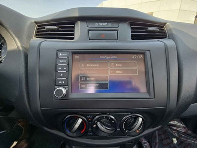 2026 Nissan Pick Up NP300 2p L4/2.5 Man A/A