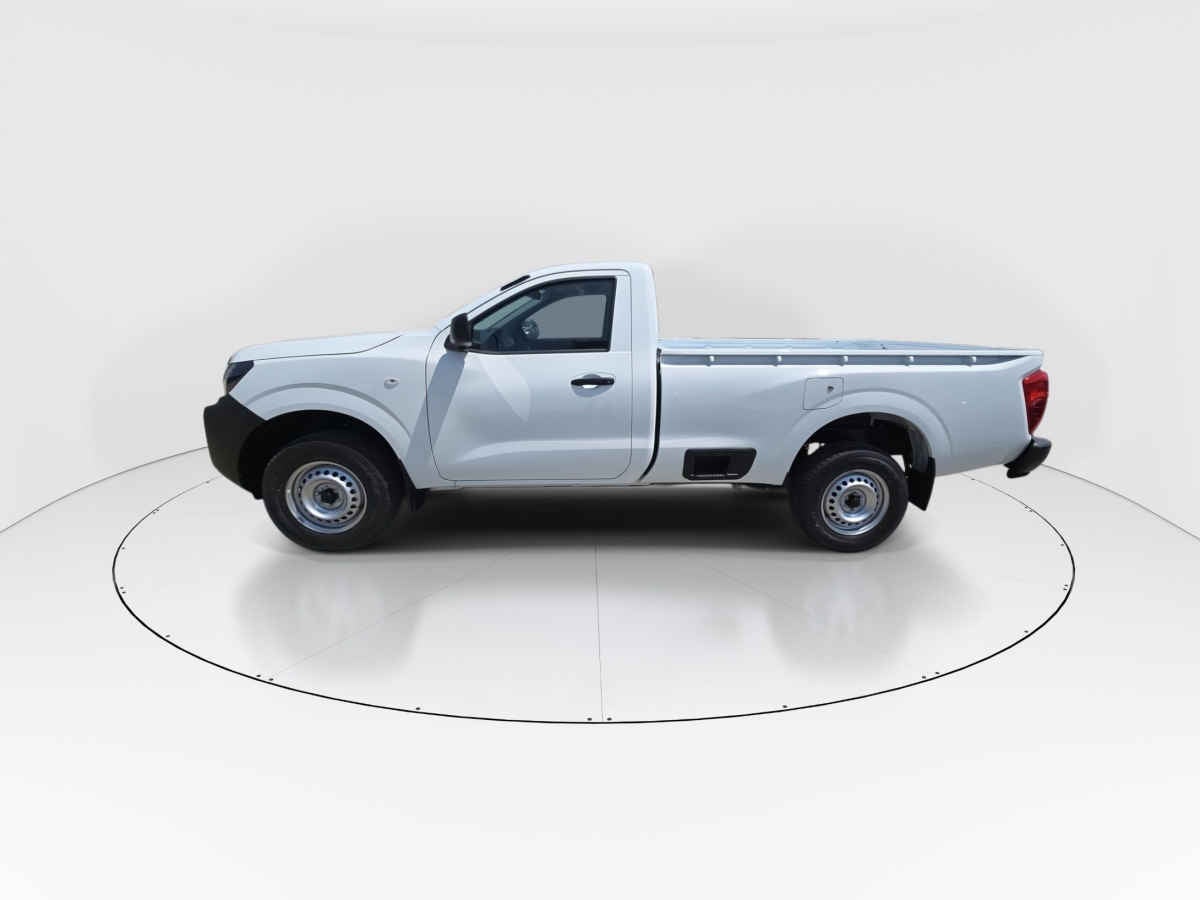 2026 Nissan Pick Up NP300 2p L4/2.5 Man A/A