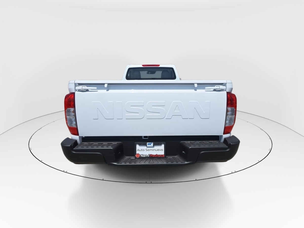 2026 Nissan Pick Up NP300 2p L4/2.5 Man A/A