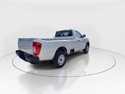 2026 Nissan Pick Up NP300 2p L4/2.5 Man A/A