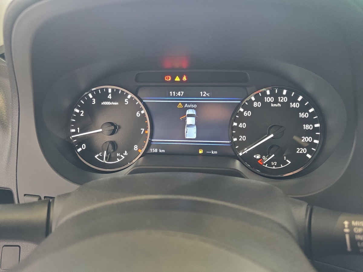 2026 Nissan Pick Up NP300 2p L4/2.5 Man A/A