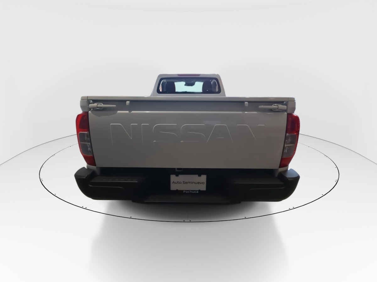 2026 Nissan Pick Up NP300 2p L4/2.5 Man A/A