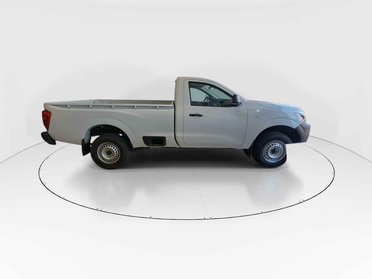2026 Nissan Pick Up NP300 2p L4/2.5 Man A/A