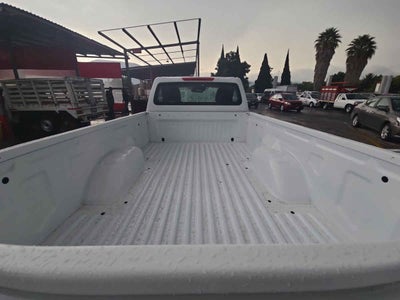 2026 Nissan Pick Up NP300 2p L4/2.5 Man A/A