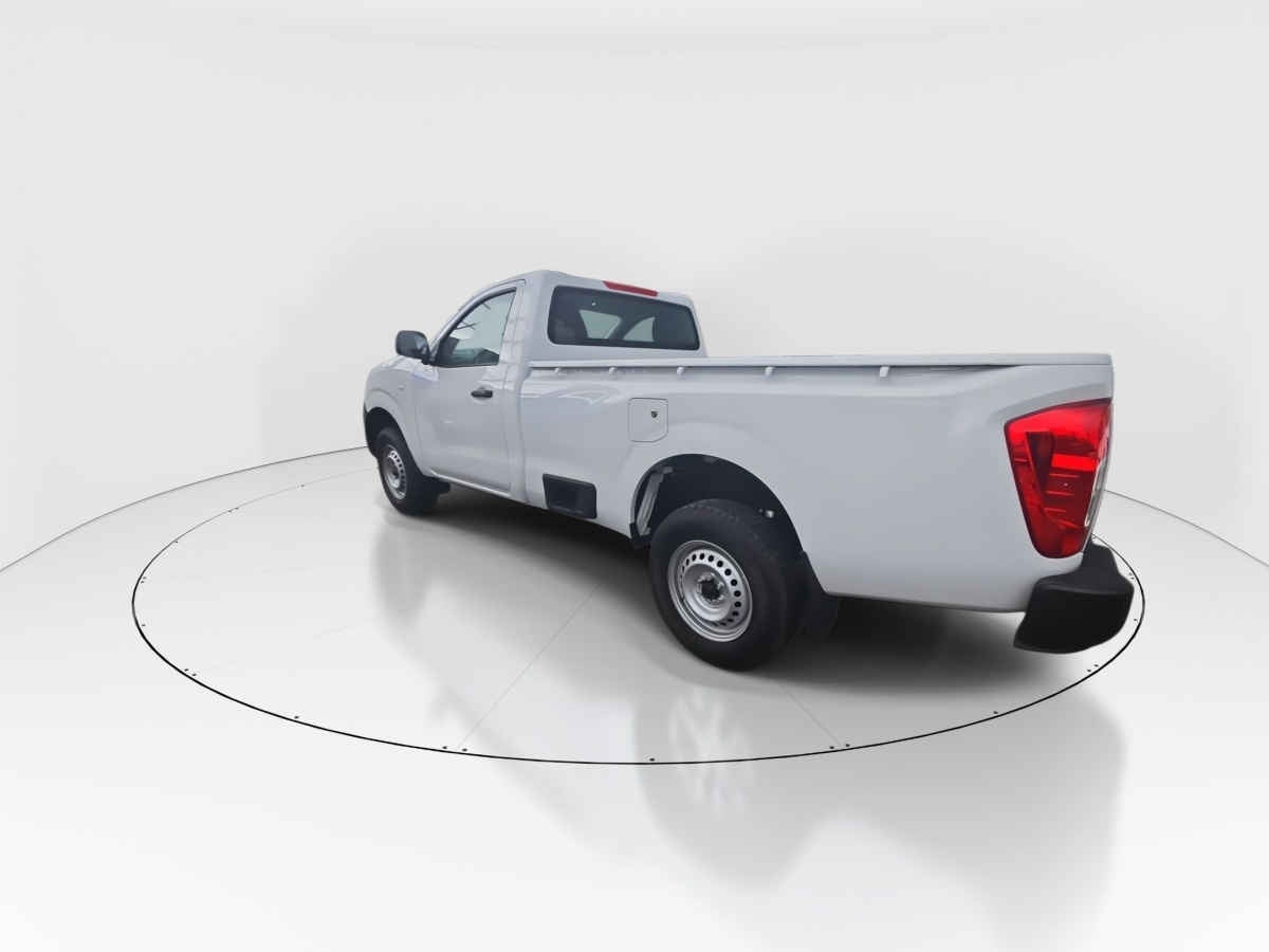 2026 Nissan Pick Up NP300 2p L4/2.5 Man A/A