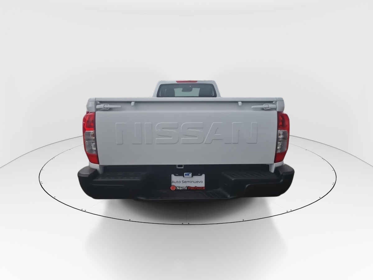2026 Nissan Pick Up NP300 2p L4/2.5 Man A/A