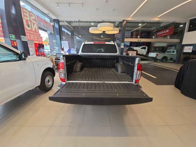2026 Nissan Frontier 4p LE L4/2.5 Man