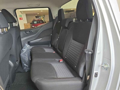 2026 Nissan Frontier 4p LE L4/2.5 Man