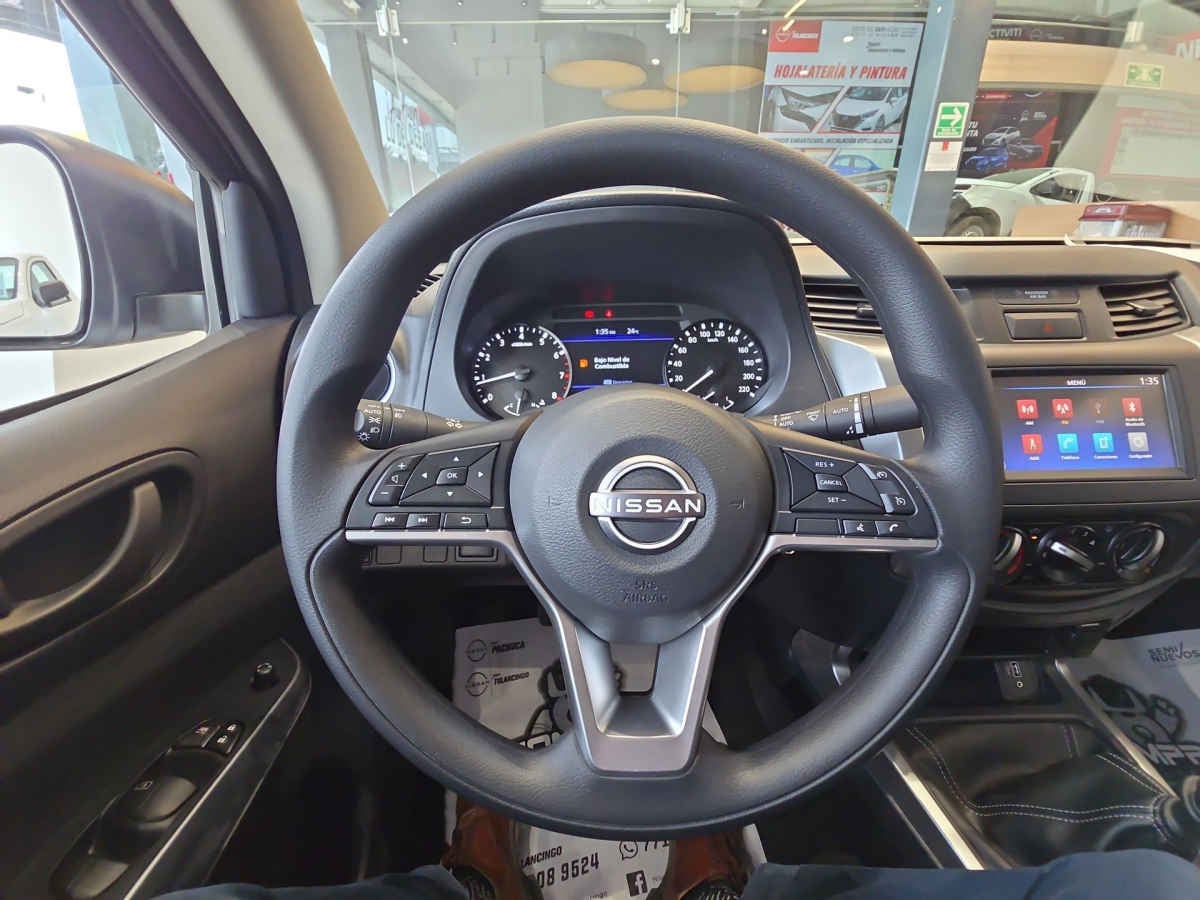 2026 Nissan Frontier 4p LE L4/2.5 Man