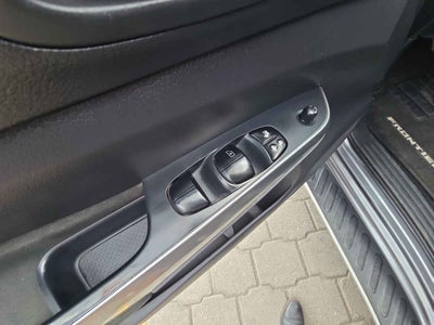 2022 Nissan Frontier 4p LE L4/2.5 Aut