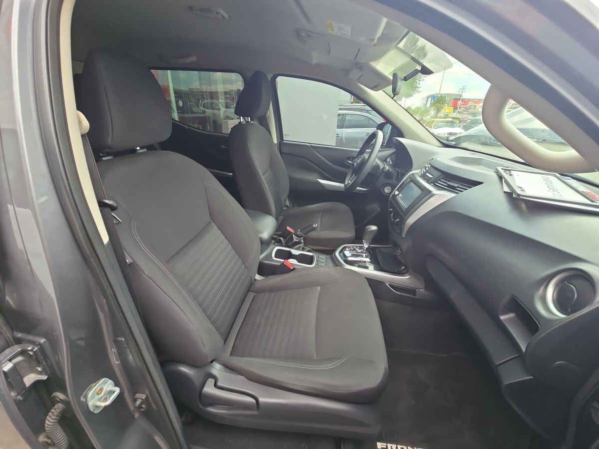2022 Nissan Frontier 4p LE L4/2.5 Aut