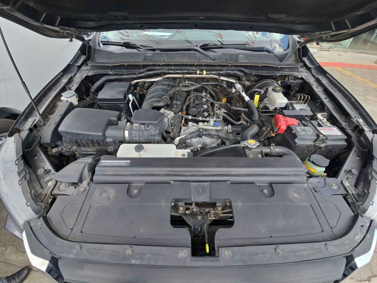 2022 Nissan Frontier 4p LE L4/2.5 Aut