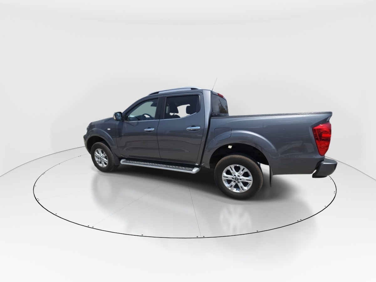 2025 Nissan Frontier 4p LE L4/2.5 Man