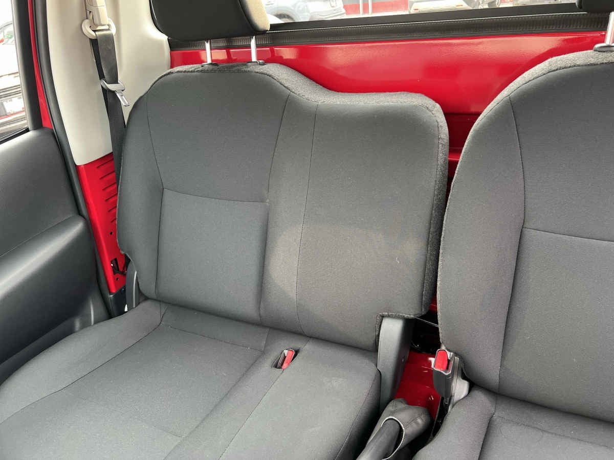 2026 Nissan Chasis Cabina NP300 2p L4/2.5 Man A/A VDC