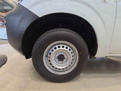 2026 Nissan Chasis Cabina NP300 2p L4/2.5 Man A/A VDC