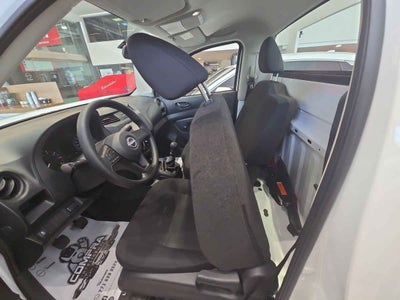 2026 Nissan Chasis Cabina NP300 2p L4/2.5 Man A/A VDC