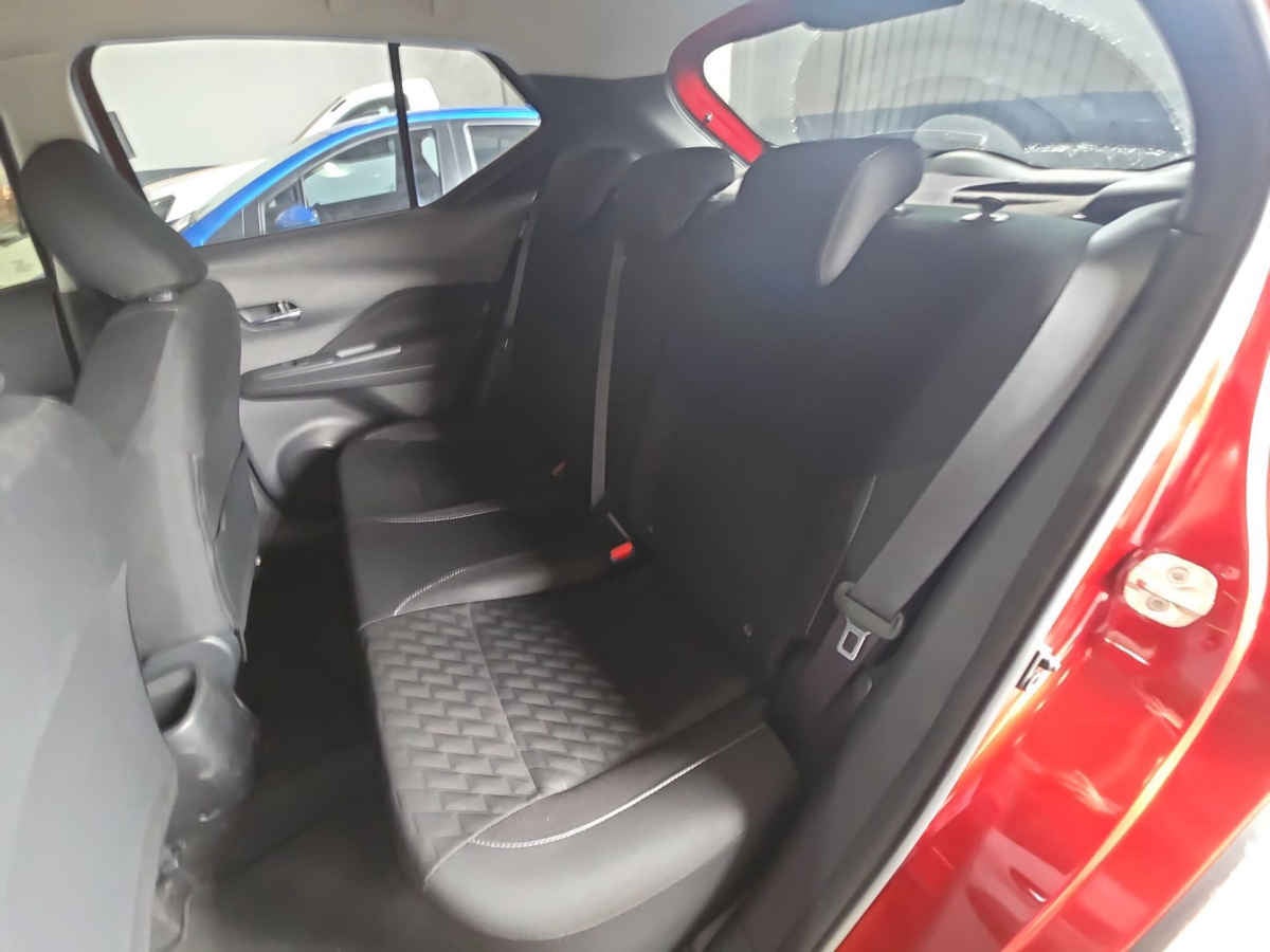 2025 Nissan Kicks 5p Play Advance L4/1.6 Aut
