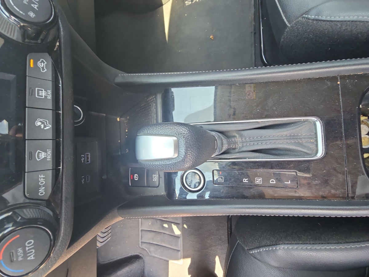 2024 Nissan Kicks 5p Platinum L4/1.6 Aut
