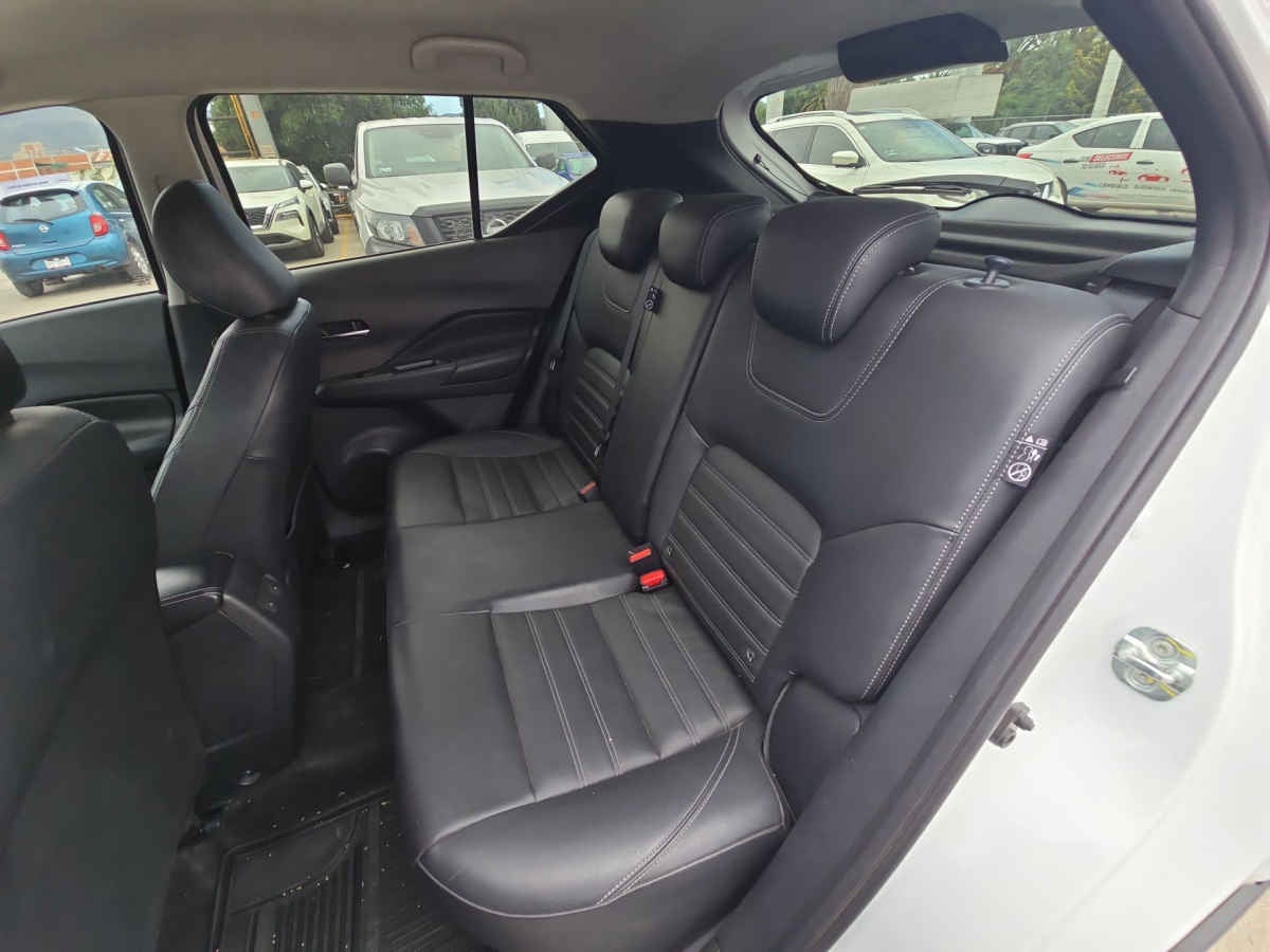 2024 Nissan Kicks 5p Exclusive L4/1.6 Aut