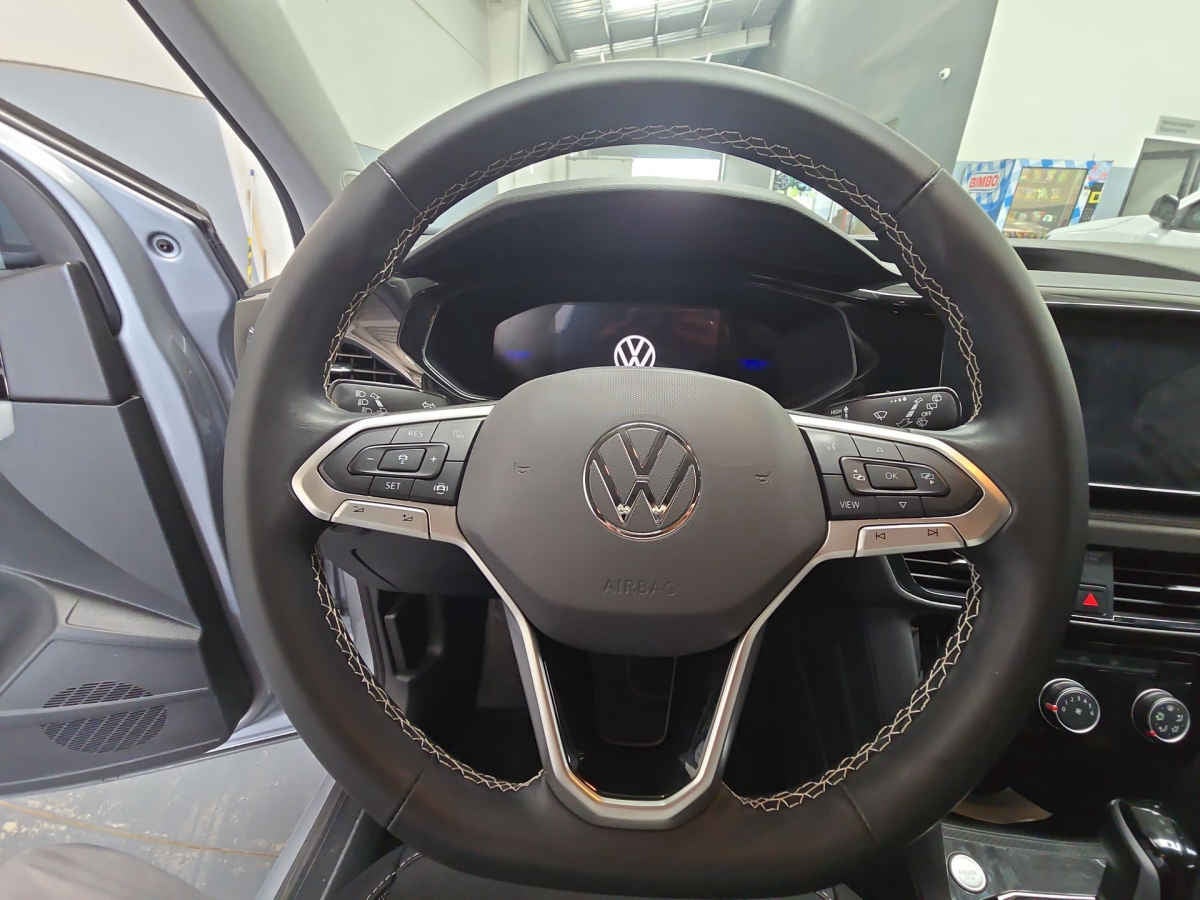 2024 Volkswagen Taos 5p Comfortline L4/1.4/T Aut