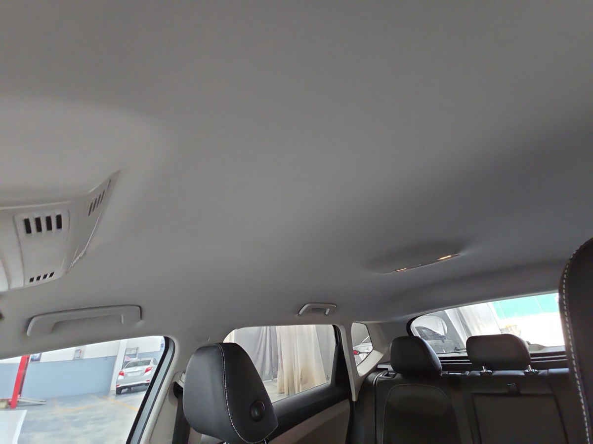 2024 Volkswagen Taos 5p Comfortline L4/1.4/T Aut