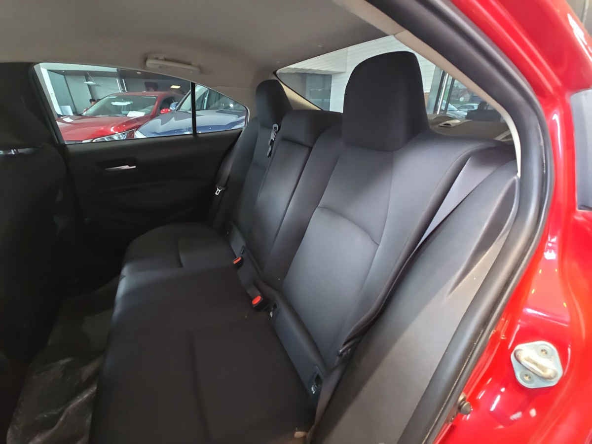 2021 Toyota Corolla 4p LE L4/1.8 Aut