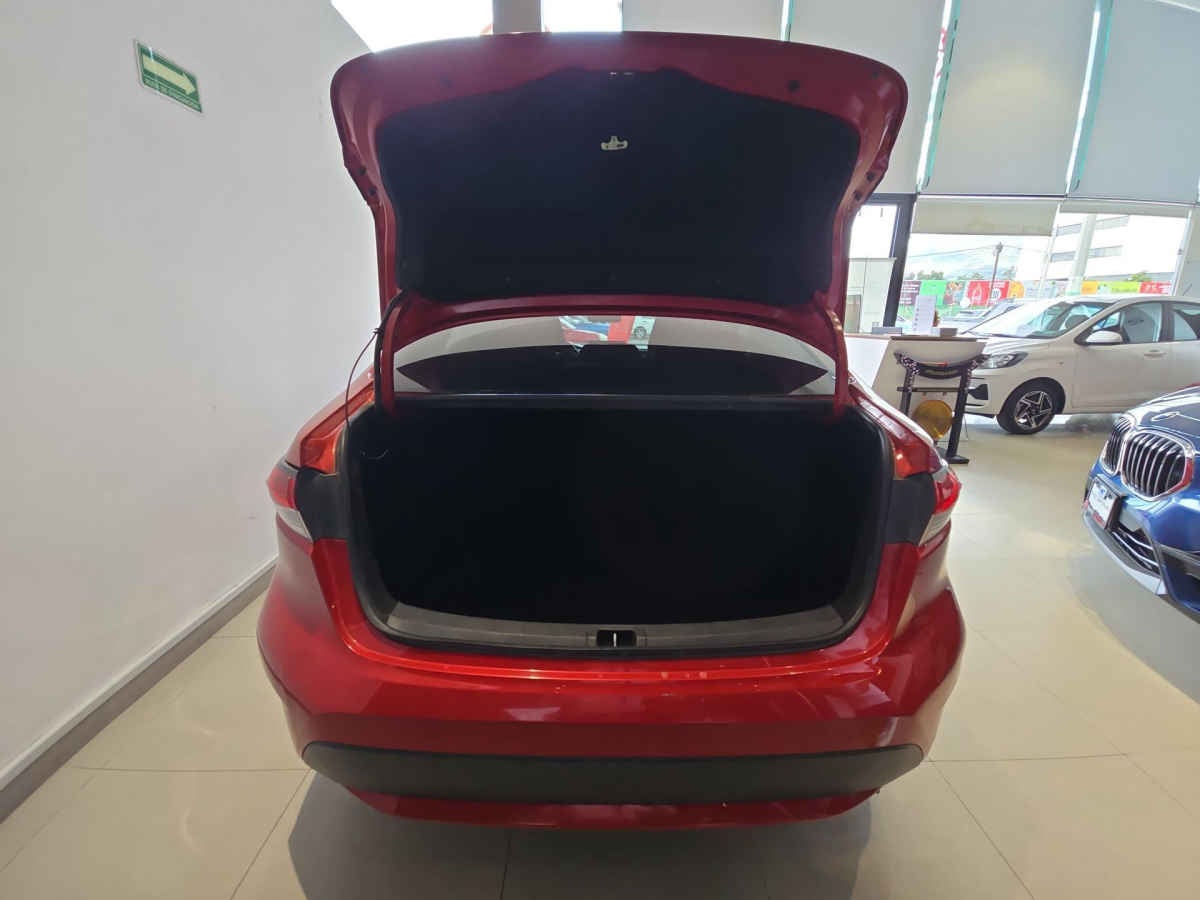 2021 Toyota Corolla 4p LE L4/1.8 Aut