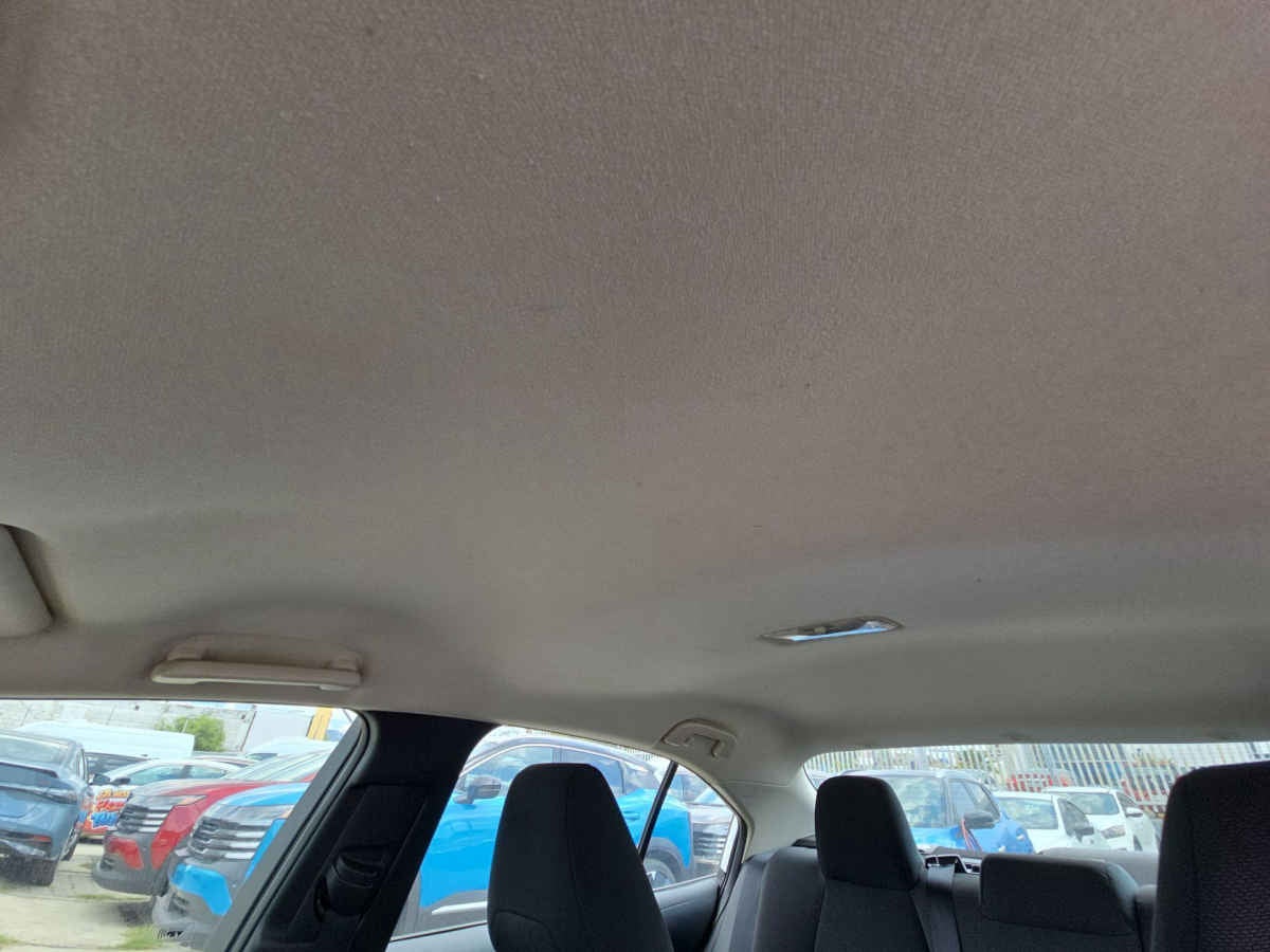 2021 Toyota Corolla 4p Base L4/1.8 Aut