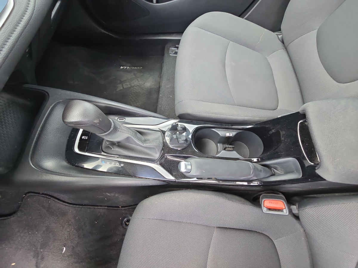 2021 Toyota Corolla 4p Base L4/1.8 Aut