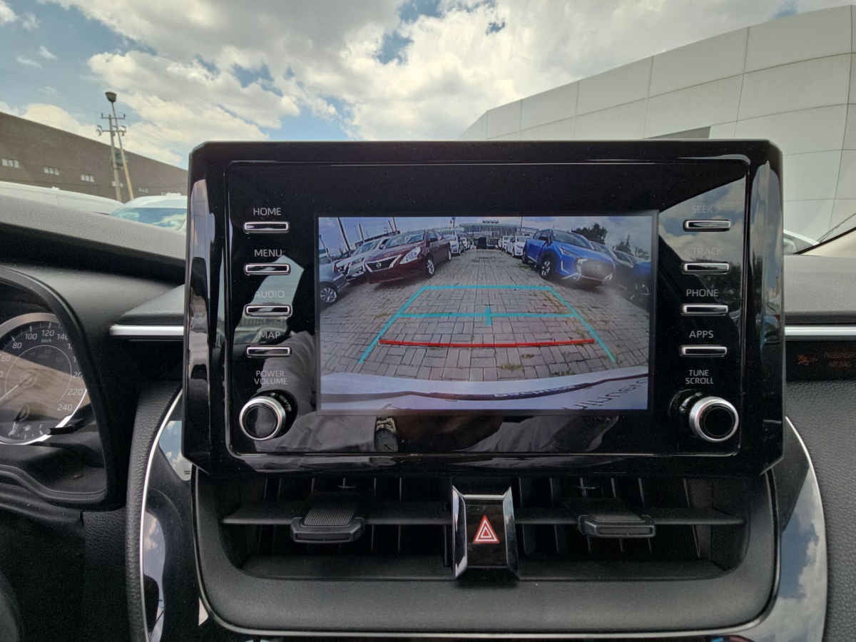 2021 Toyota Corolla 4p Base L4/1.8 Aut