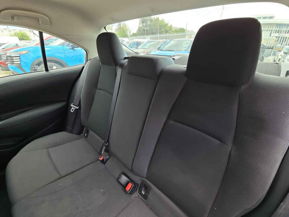 2021 Toyota Corolla 4p Base L4/1.8 Aut