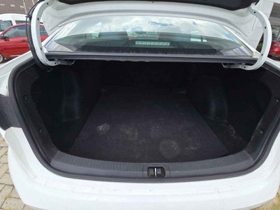 2021 Toyota Corolla 4p Base L4/1.8 Aut