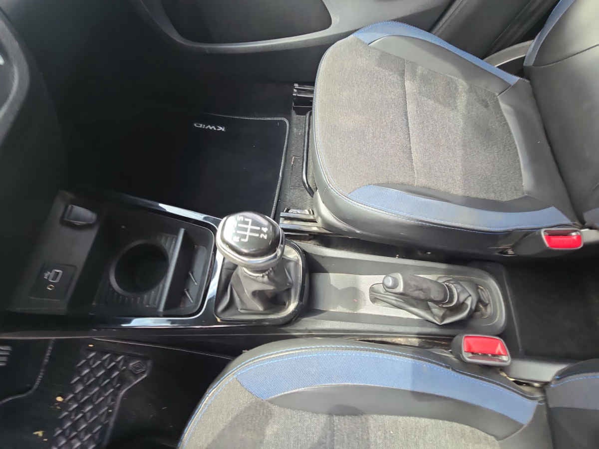 2023 Renault Kwid 5p Iconic L3/1.0 Man