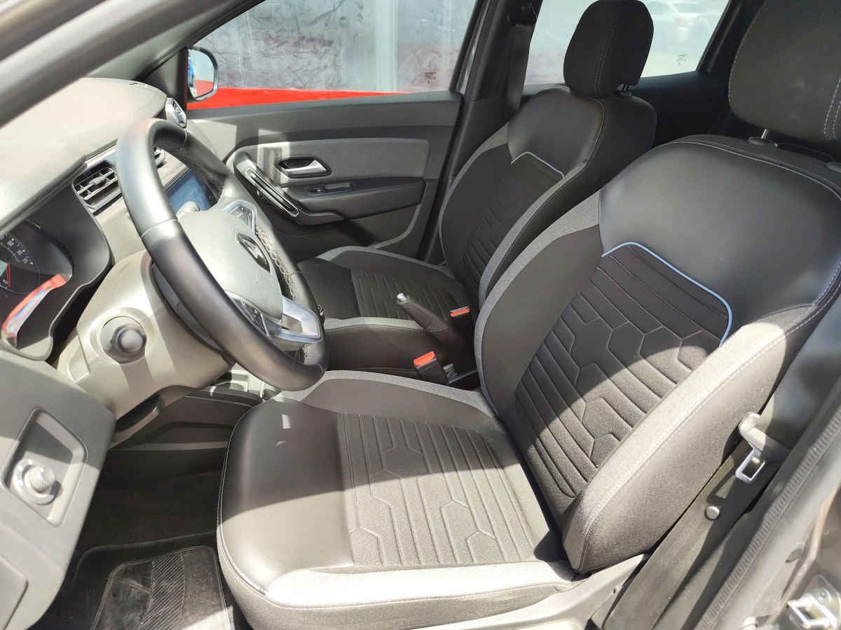 2024 Renault Duster 5p Intens L4/1.6/T Man